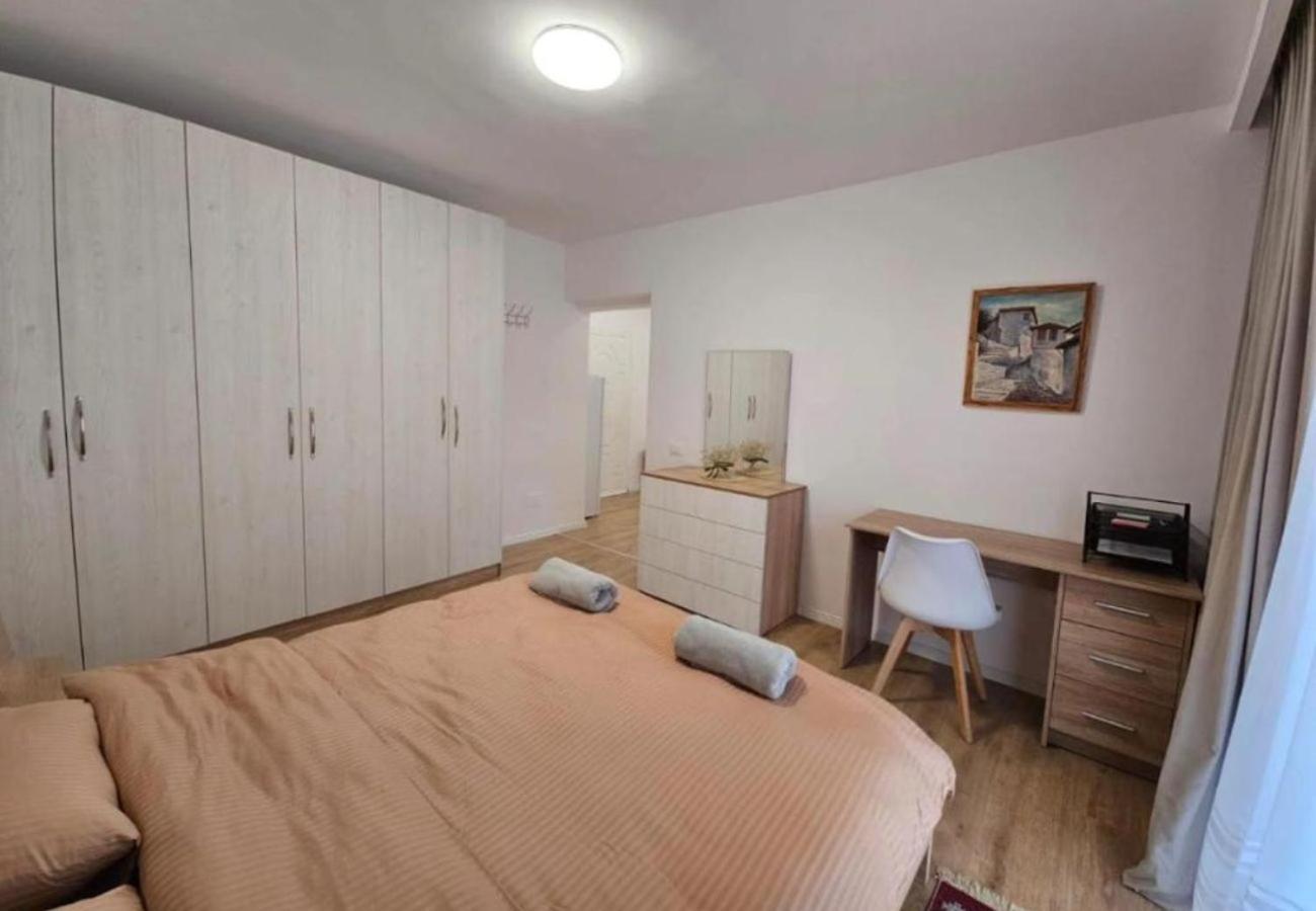 Appartamento Kalpazo Myslym Shyri Tirana Esterno foto