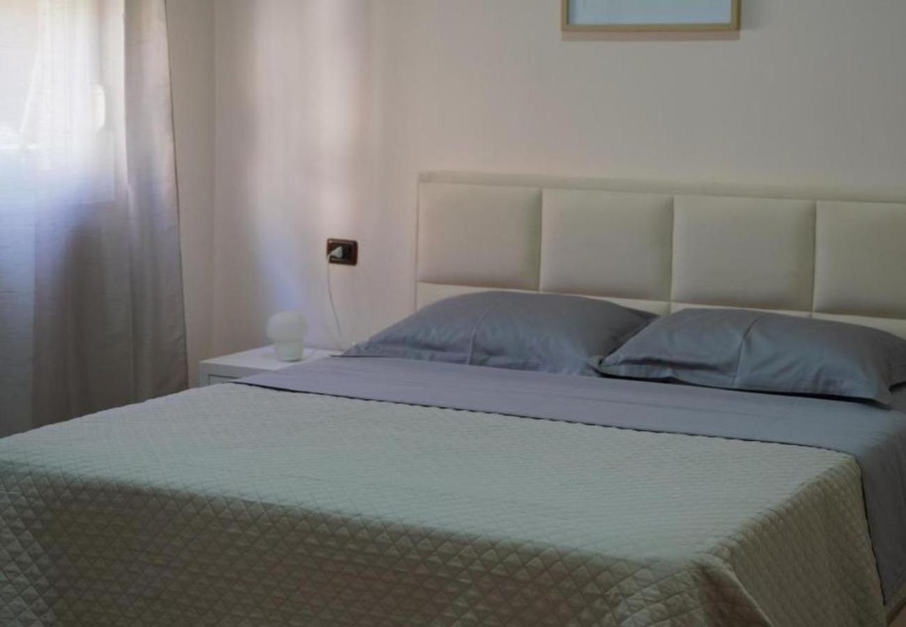 Appartamento Kalpazo Myslym Shyri Tirana Esterno foto
